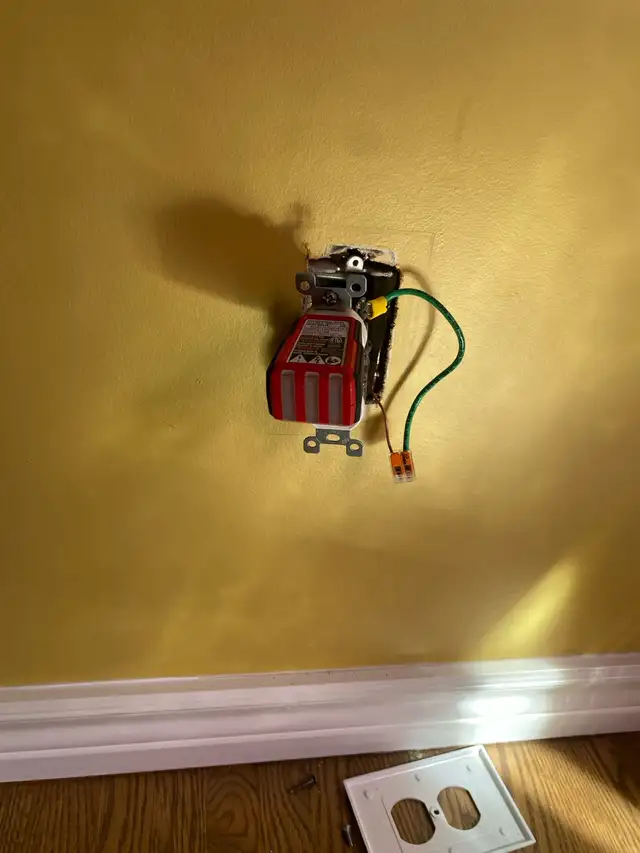 Red Seal Electrician | Commercial & Residential in Electrician in Edmonton - Image 9