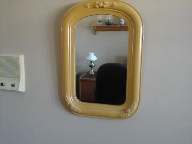 Antique  Framed Mirror in Arts & Collectibles in Markham / York Region - Image 2