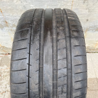 (ONE) - 255/35/19 Michelin Pilot Super Sport Tire