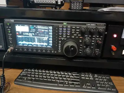 Kenwood RS-890 ham radio transceiver 