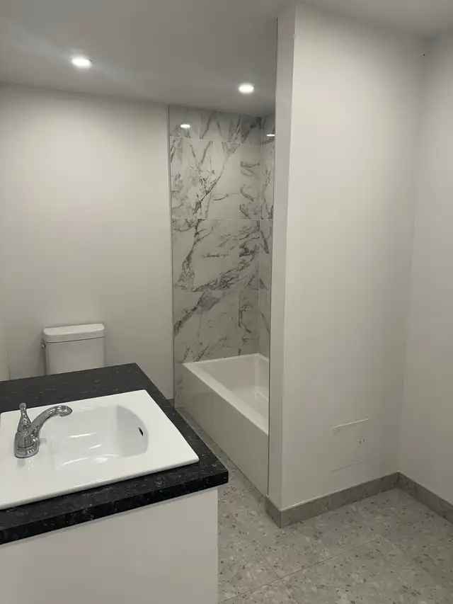  Bright spacious 1,800 sqft completely renovated 7 1/2 in Verdun in Long Term Rentals in City of Montréal - Image 6