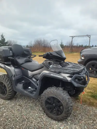 2024 outlander max xt 850 With windshield and cargo box Purchase October 2024 paid $22000.00 Wasn't...