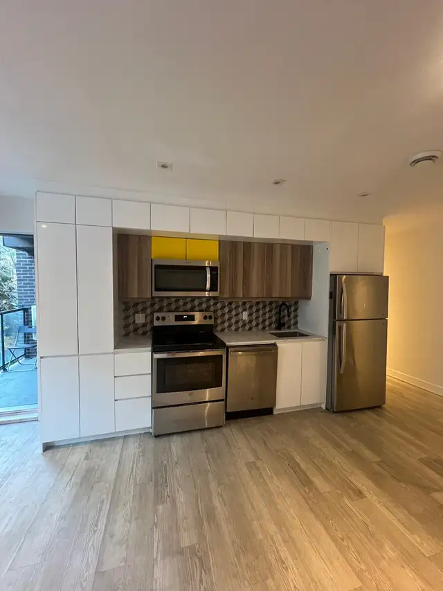 ✨Appartement Privé à louer au centre-ville  7 1/2 in Long Term Rentals in City of Montréal - Image 5