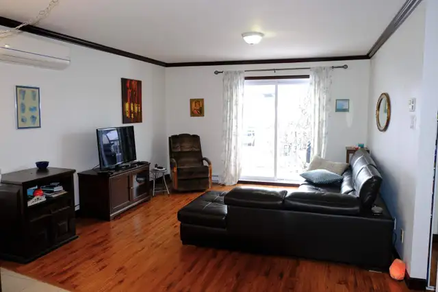 Appartement 4 1/2 meublé, dès août pour 6 mois (from August). in Long Term Rentals in Trois-Rivières - Image 3