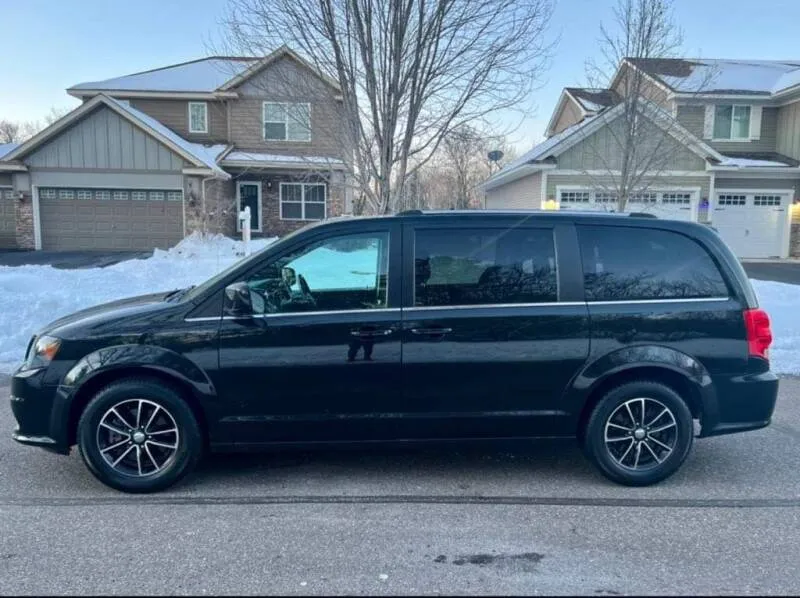 Exceptional 2018 Dodge Grand Caravan GT – Loaded with Features!