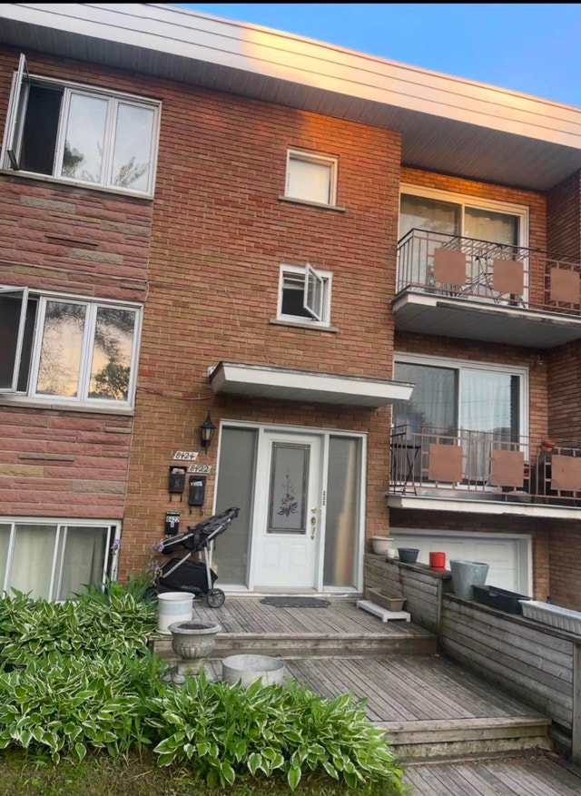 Appartement 51/2À louer à Anjou Montréal — photo 1