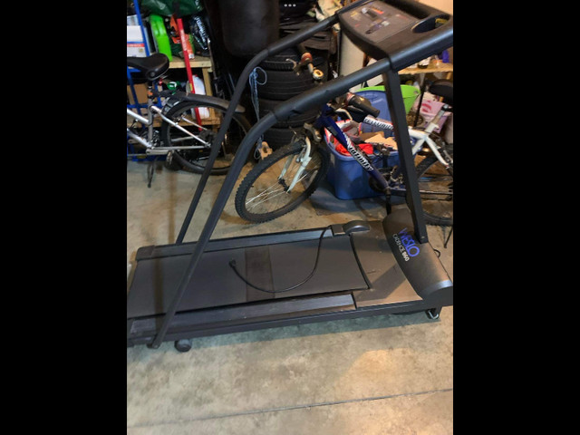 Treadmill in Exercise Equipment in Windsor Region - Image 2