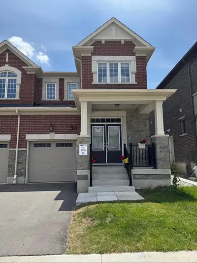 Spacious 4 Bedroom End-Unit Townhome for Lease –
