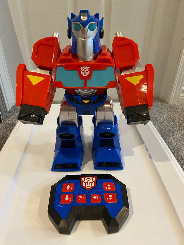 Optimus Prime Transformer Robot in Toys & Games in City of Toronto