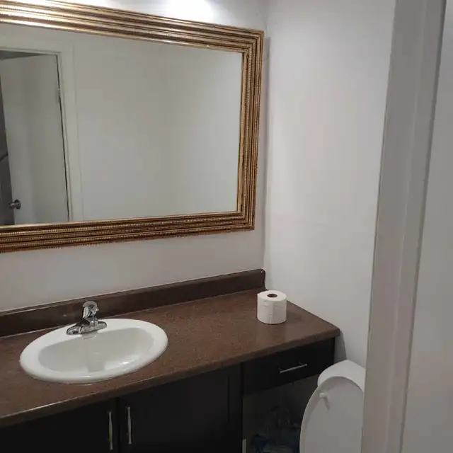 room available 63838172243329121