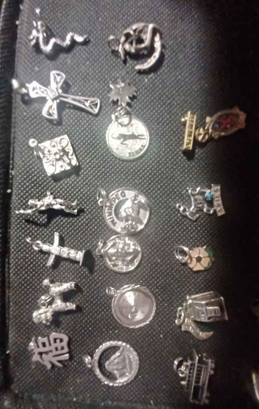 Sterling silver jewelry lot, in Penticton in Jewellery & Watches in Penticton - Image 3