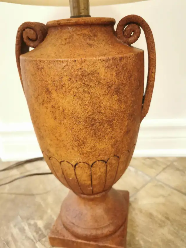 Rare Vintage Clay / Pottery Lamp in Other in Ottawa - Image 4