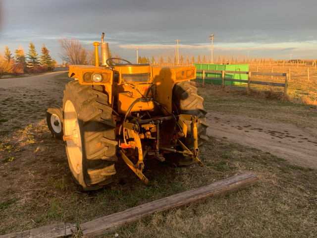 Minneapolis Moline U302 in Farming Equipment in Calgary - Image 2