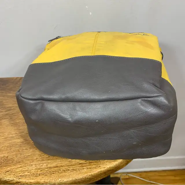 Lol%C3%AB Yellow and Gray Tote Bag in Women's - Bags & Wallets in City of Montréal - Image 6