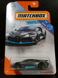 Matchbox 2018 Bugatti Divo - charcoal 