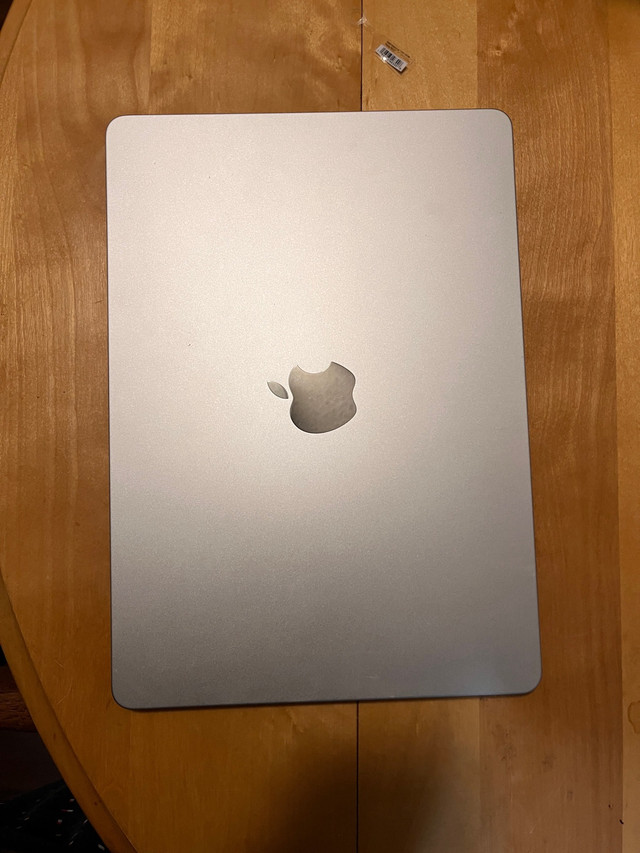 MacBook Air M2 8GB RAM 256GB SSD in Laptops in Calgary - Image 4