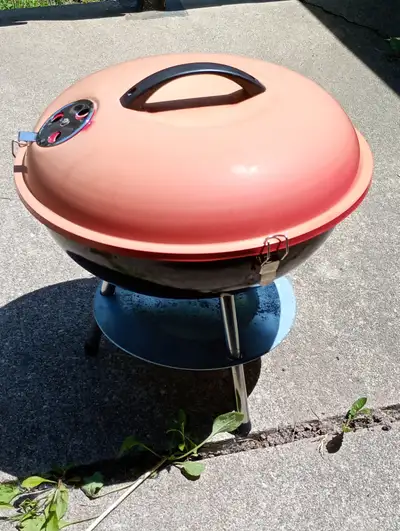 Great Portable BBQ Grill $25 Almost Full Bag of Charcoal $10 The bag is large; over 15 lbs almost Fu...