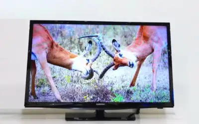 28'' Samsung LED TV, View more
