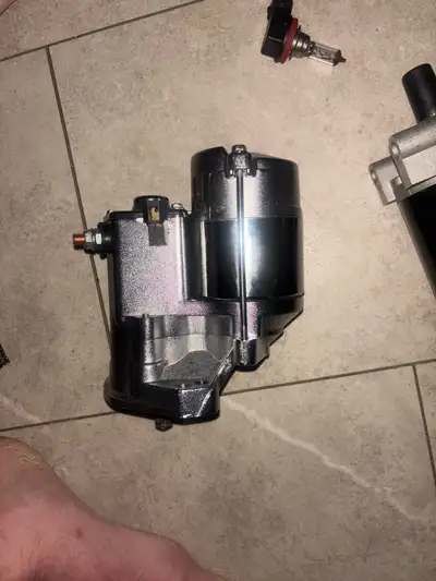I'm selling a new starter, which is in excellent condition and ready for installation. Unfortunately...
