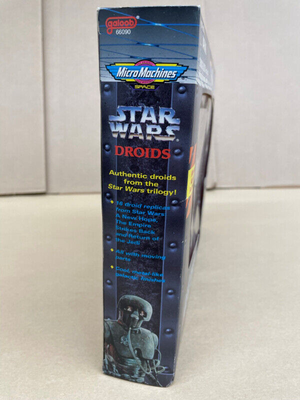 Star Wars Micro Machines Galoob Droids 16 Piece Collectors Set in Toys & Games in Regina - Image 4