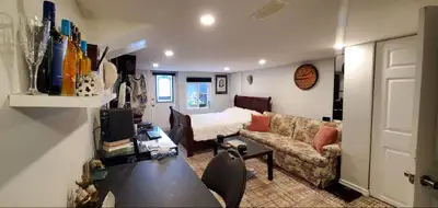 Walkout basement in Richmond hill Long term Fully renovate Fully furnished Utilities+ Parking and WI...
