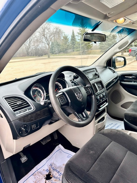 Dodge Caravan 2013 SXT in Cars & Trucks in Winnipeg - Image 4