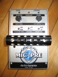 Pédale Electro-Harmonix (EHX) Mic Pre 12AY7 Tube Preamp