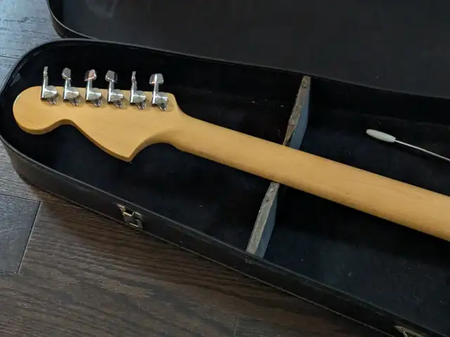 Vintage Japanese Stratocaster Clone from '70s in Guitars in Markham / York Region - Image 8
