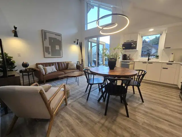 New luxury Canmore 2 bed vacation condo in Alberta in Canada - Image 5