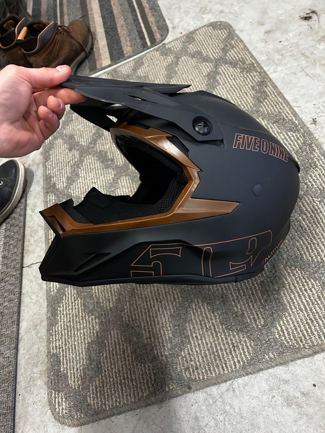 509 altitude 2.0 helmet in Other in Strathcona County - Image 2