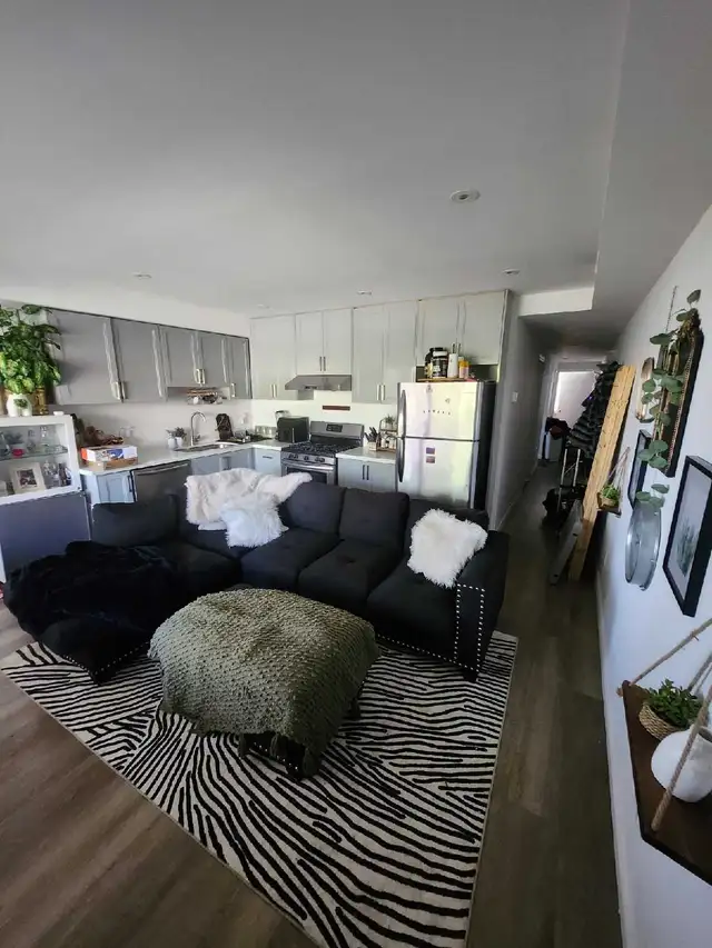 Furnished Room for rent Downtown Liberty Village in Room Rentals & Roommates in City of Toronto - Image 6