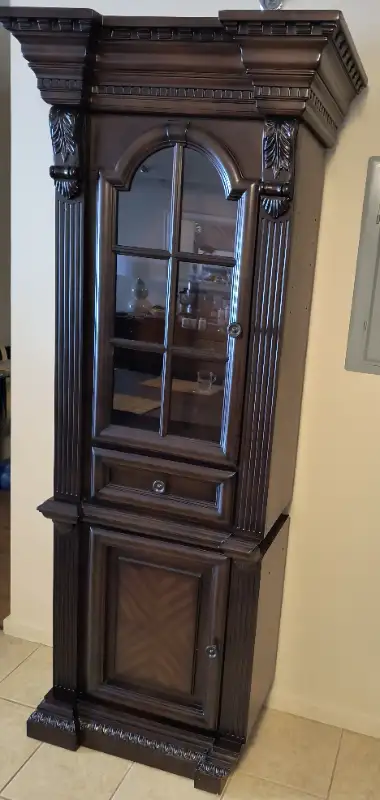 Living Room Credenza China Cabinet in Hutches & Display Cabinets in St. Catharines - Image 10