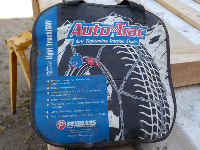 Tire chains in Other Parts & Accessories in Gatineau