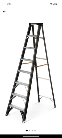 8 Foot fiberglass ladder