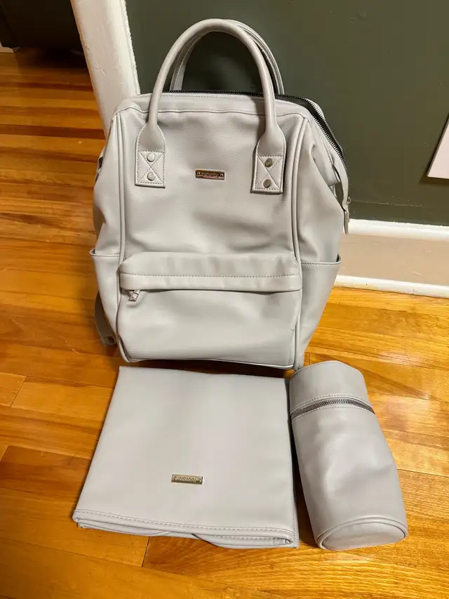 Bababing diaper bag in Bathing & Changing in Ottawa - Image 2