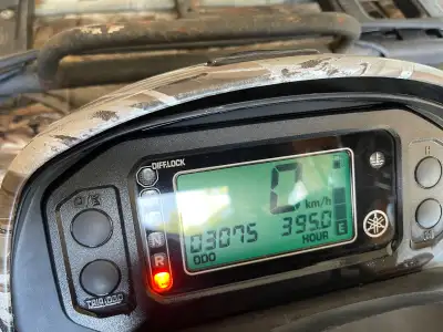 Hardwoods edition 3000 km New axles New tires Cargo box Itp alum rims Alum skid plates New seat cove...