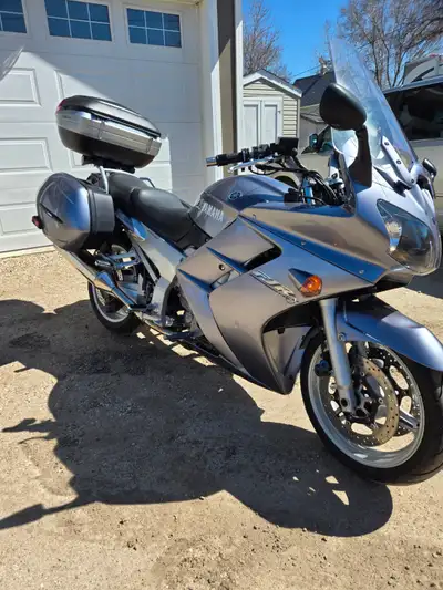 2004 Yamaha FJR 1300 Nice clean bike, tuned up and ready for the road. Heated grips. Very clean and...