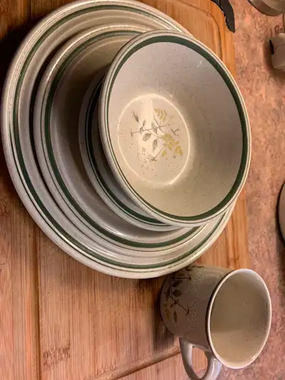 I have 10 dinner plates, 6 tea plates, 7 bread and butter plates, 6 cereal bowls and 8 cups and sauc...