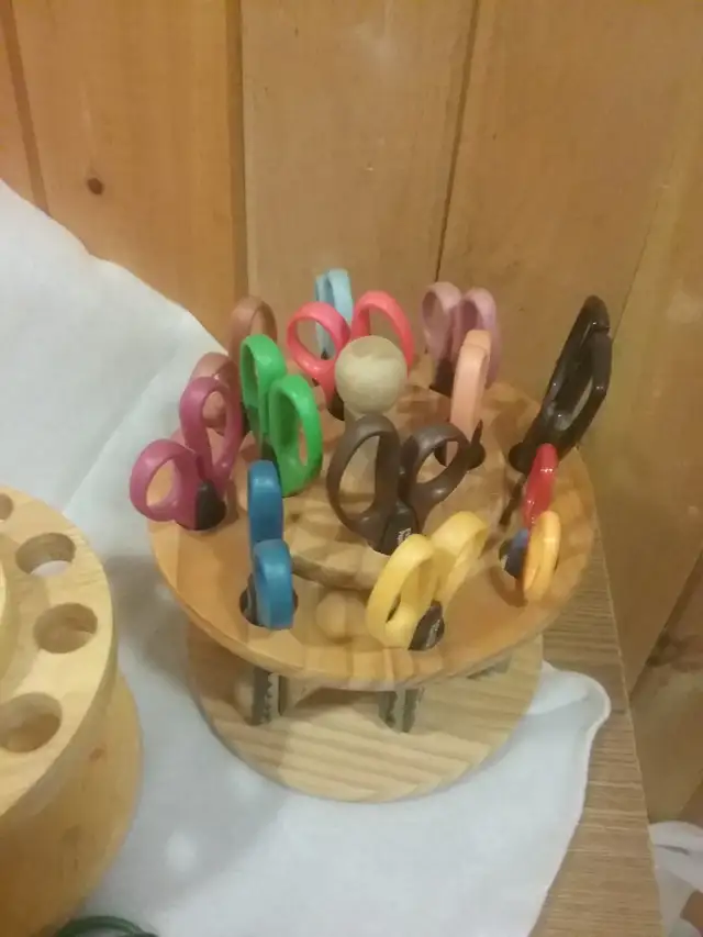 calling all you craft people come get some scissors( new price ...