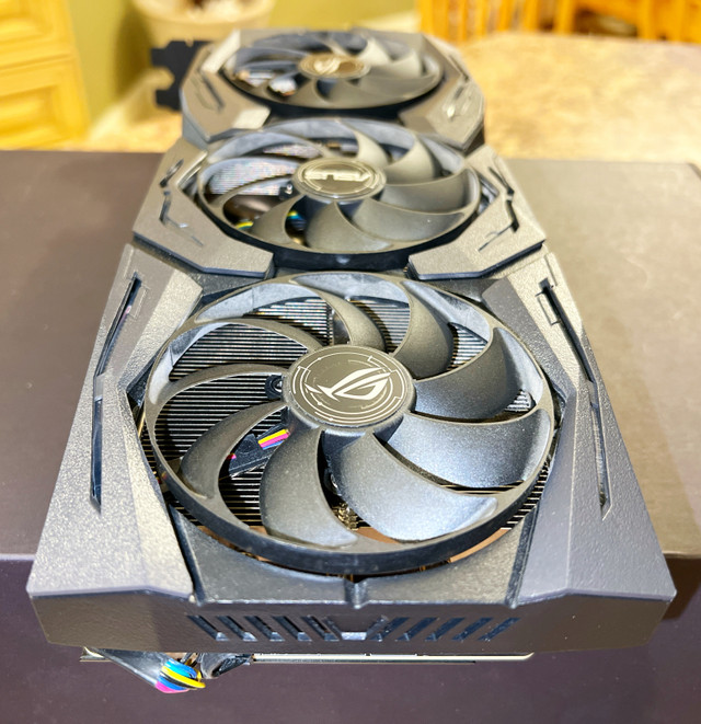 Asus Rog Strix RTX 2080 Ti Graphics Card in System Components in Kitchener / Waterloo - Image 4