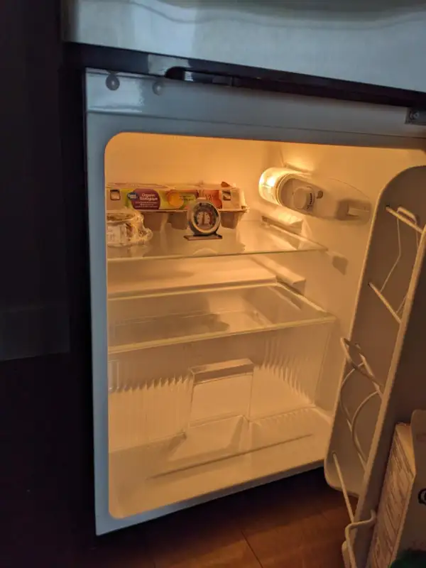 New Midea 3.1 cu ft Mini Fridge, Double Door, Freezer, Stainless in Refrigerators in City of Halifax - Image 4