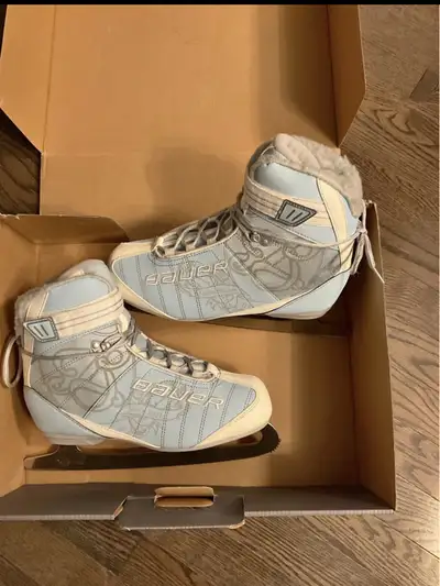 Bauer React Women Ice Skates (Size 10), View more