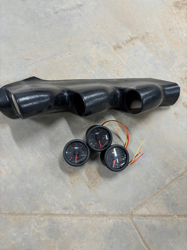 Glowshift gauges and gauge pod in Other Parts & Accessories in Moose Jaw