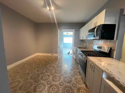 Spacious 3 bdrm apt on 2nd flr on Bloor, near Lansdown subway