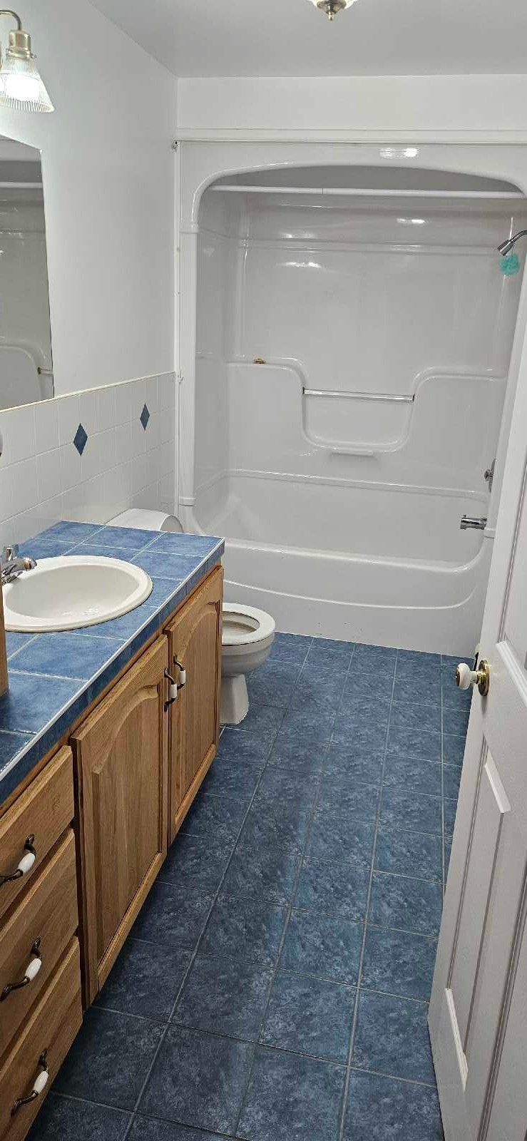 2 BEDROOM APT. WHITNEY  PIER 4