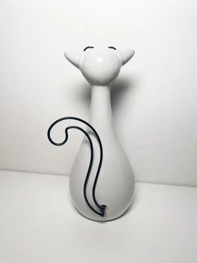 Ceramic Harry Potter Cat in Home Décor & Accents in Kitchener / Waterloo - Image 6