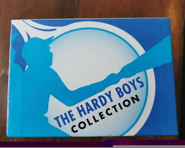 Hardy Boys Hardcover Box Set 1-10 in Fiction in Markham / York Region - Image 5