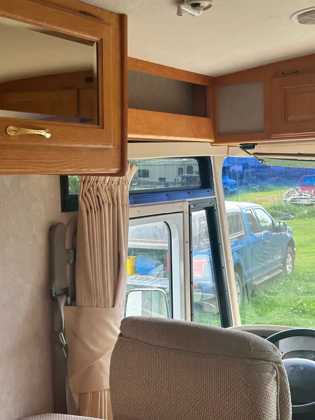 TRIPLE E CLASS A MOTORHOME in RVs & Motorhomes in Edmonton - Image 6
