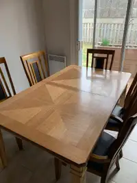 Ensemble de table et 6 chaise de cuisine