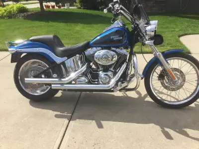 Exceptional well maintained softail with 1584 cc 96 in.³ six speed ready for the season with brand n...
